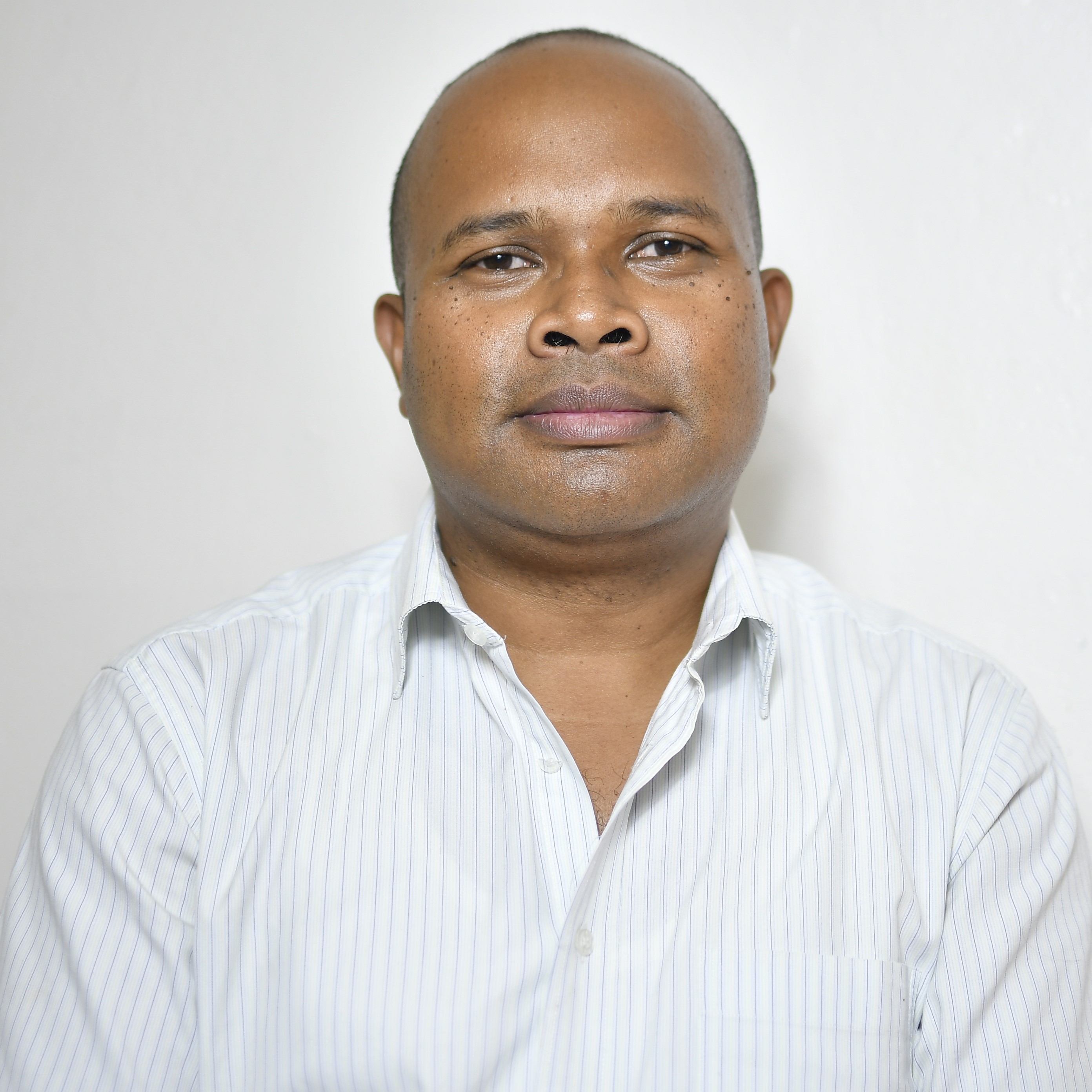 Dr ANDRIAMBAHOAKA Manda