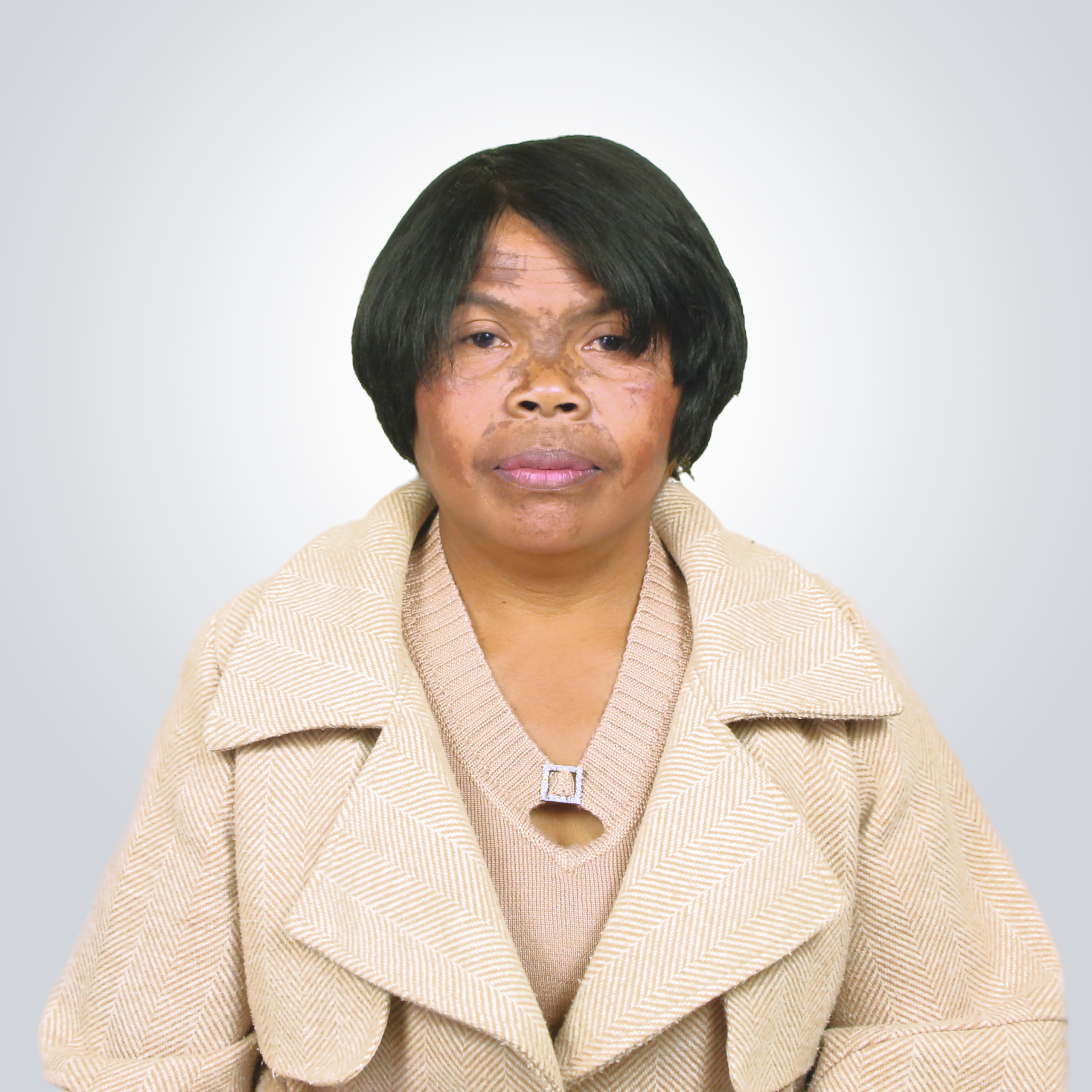 Mme Raphaeline RASOAMANANJARA Raphaëline